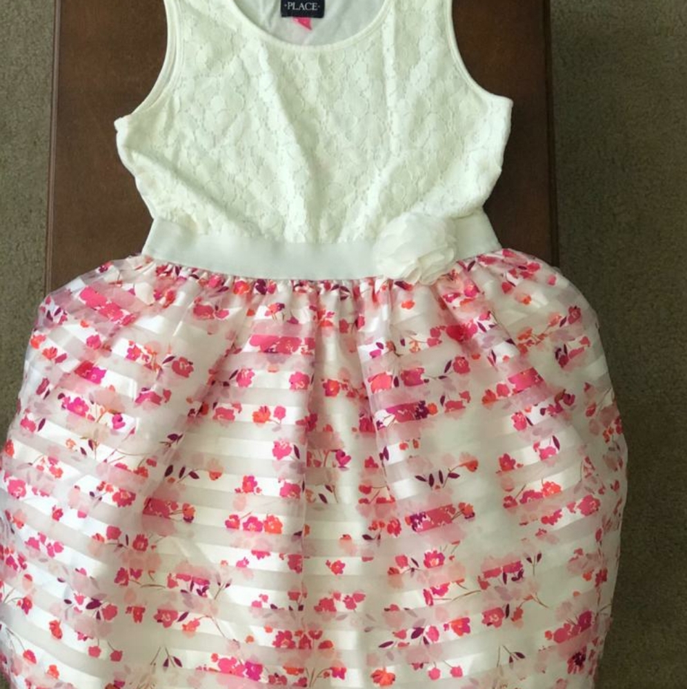 Girls dress